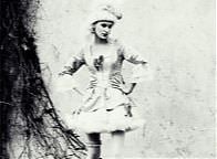 Autor: Joanna Drążek, absolwentka &bull;&nbsp;Model: Nejka Pawelska