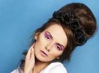 Autor: Paulina Lipińska &bull;&nbsp;Session: Fragi lity &bull;&nbsp;Model: Edyta / Orange Models &bull;&nbsp;Makeup&Hair: Natalia Zdrojek