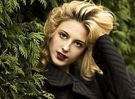 Autor: Paulina Lipińska &bull;&nbsp;Session: Warsaw High Society &bull;&nbsp;Model: Maria / Orange Models &bull;&nbsp;Makeup: Ola Sikora &bull;&nbsp;Styling: Krystian Sierszyński