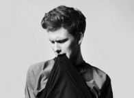 Autor: Paulina Lipińska &bull;&nbsp;Session: Young & foolish &bull;&nbsp;Model: Michał / Specto