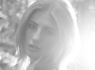 Autor: Wiktoria Szeląg, absolwentka &bull;&nbsp;Model: Maria Witeska