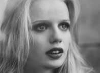 Autor: Ewelina Świtalska, FOTO II &bull;&nbsp;Model: Aleksandra Olbryt Orange Models &bull;&nbsp;Styl: Anna Molicka &bull;&nbsp;Makeup: Agnieszka Jaczewska